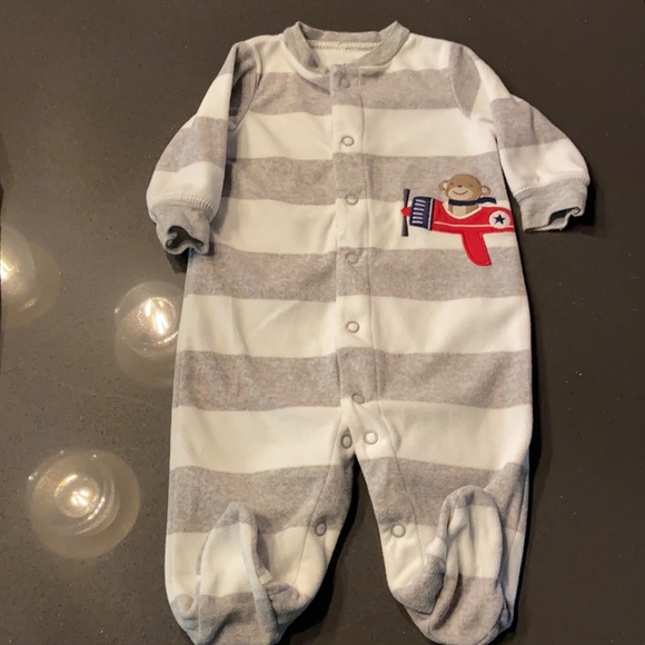Carter’s Fleece Pajama Bundle (Button and Zippers) 3 Month - Picture 2 of 15
